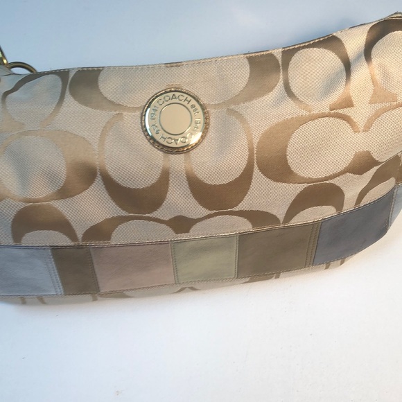Authentic Coach purse. - Picture 5 of 7